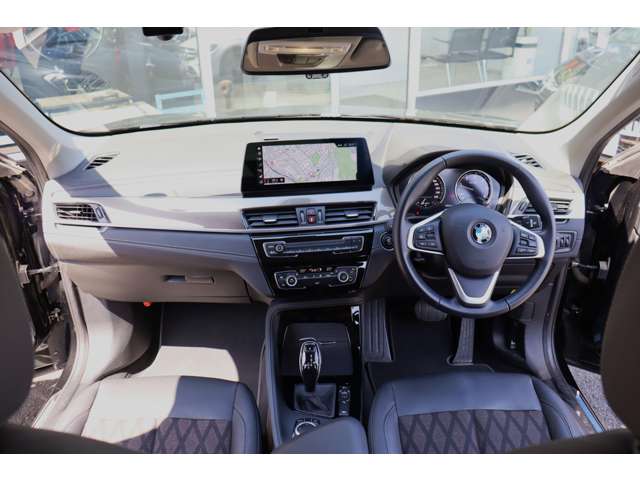 BMW X1 6
