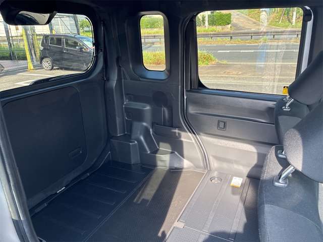 Daihatsu ハイゼットキャディー 8