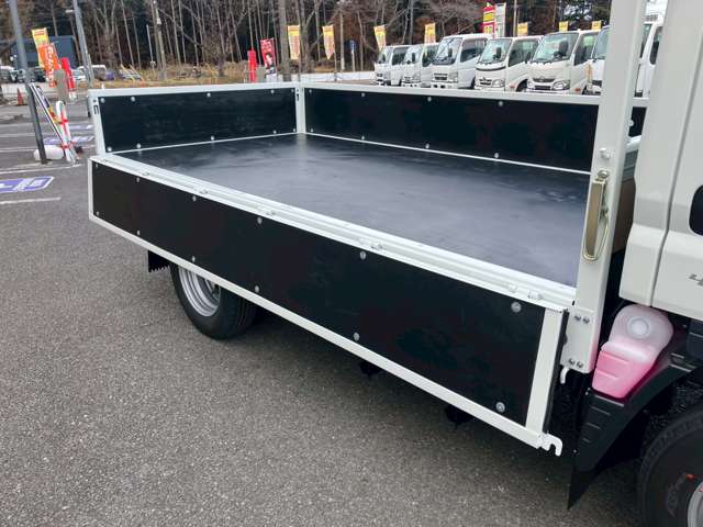 Mitsubishi Fuso Canter 12