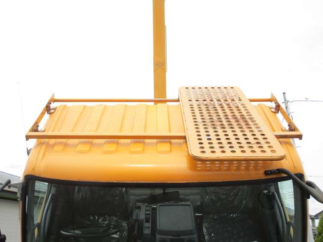 Hino Ranger 10