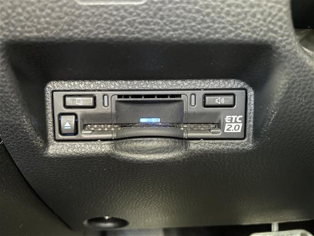 Toyota Noah 11