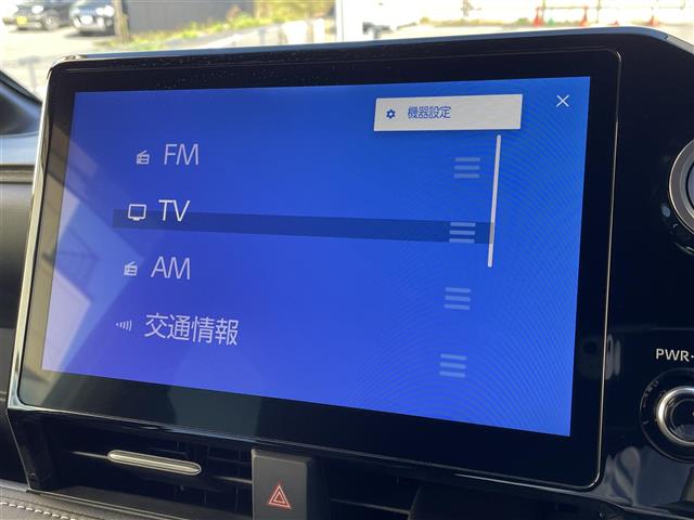 Toyota Noah 3
