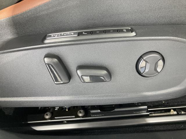 Volkswagen ID.4 11