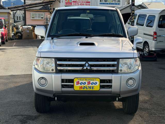 Mitsubishi Pajero Mini 4