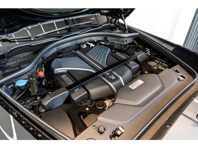 Rolls-Royce ブラックバッジカリナン 10