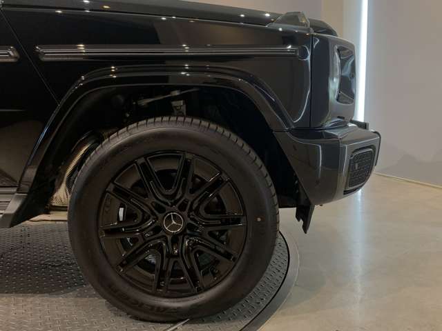 Mercedes-Benz G-Class 9