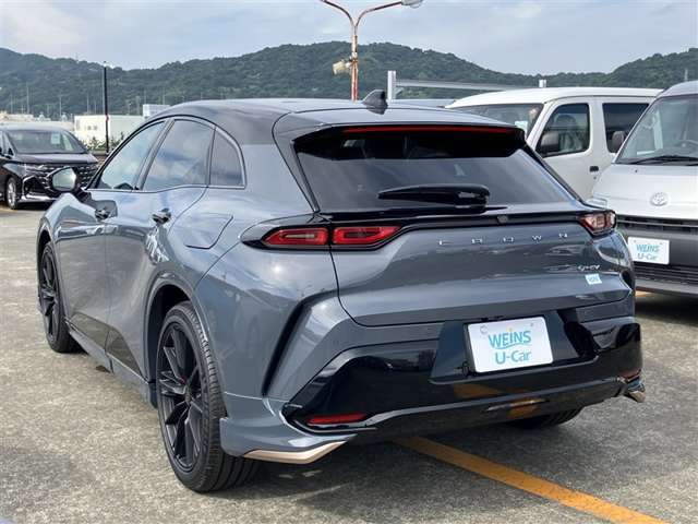 Toyota Crown Sport 3