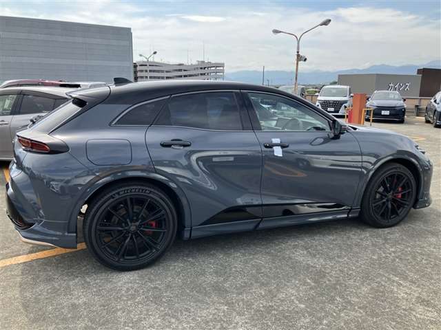 Toyota Crown Sport 4