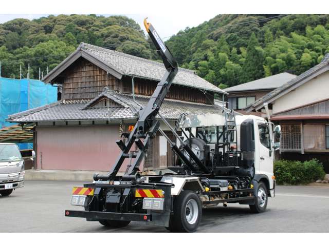 Hino Ranger 12