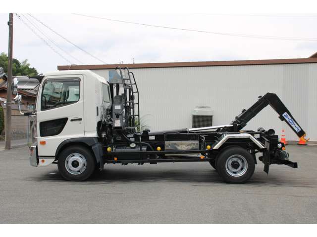 Hino Ranger 4