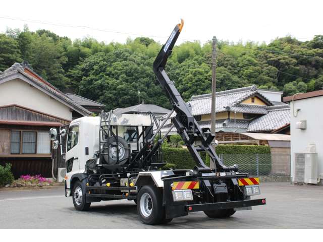 Hino Ranger 10