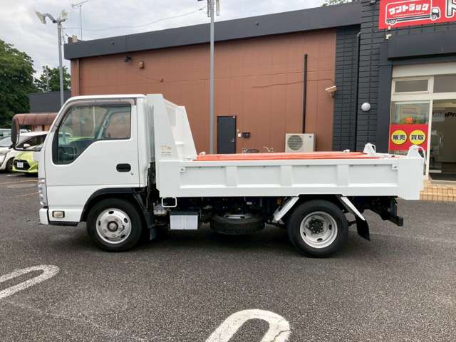 Isuzu Elf 8