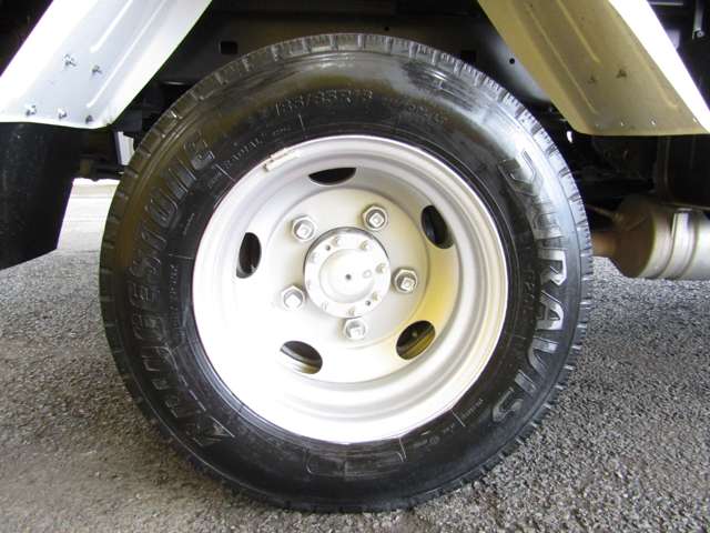 Hino Dutro 10
