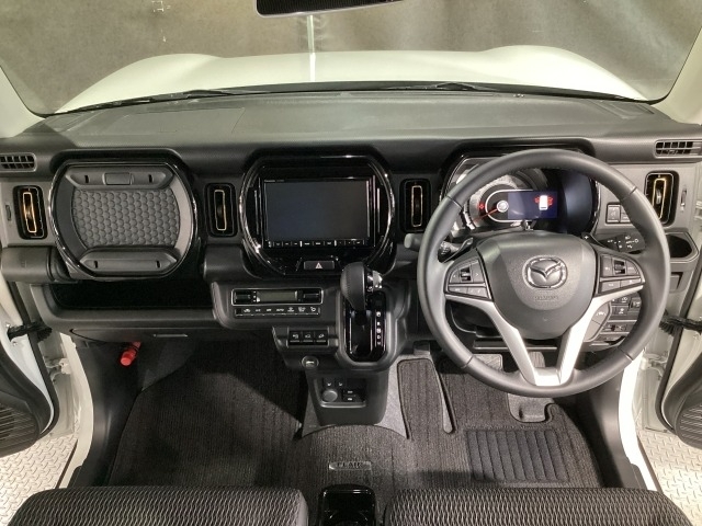 Mazda Flair Crossover 2