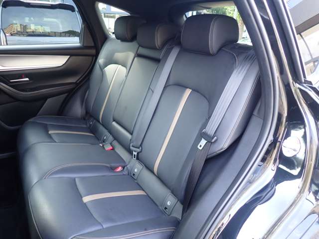 Mazda CX-60 8