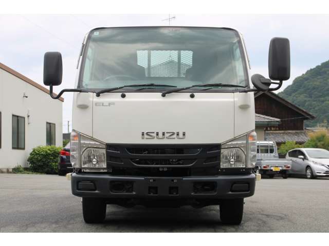 Isuzu Elf 2