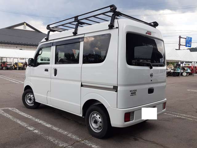 Nissan NV100 Clipper 6