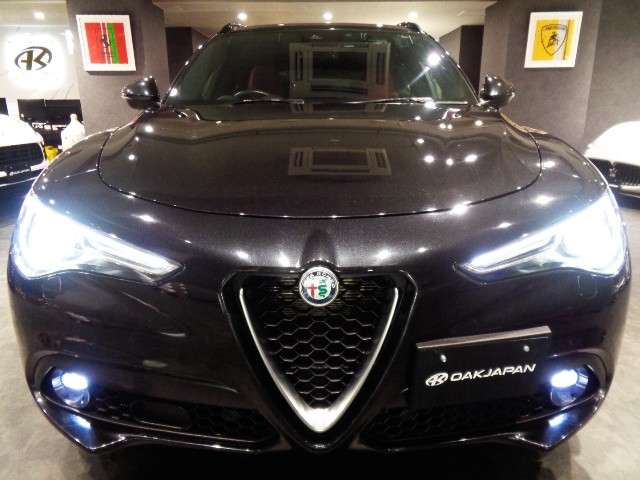 Alfa Romeo Stelvio 9