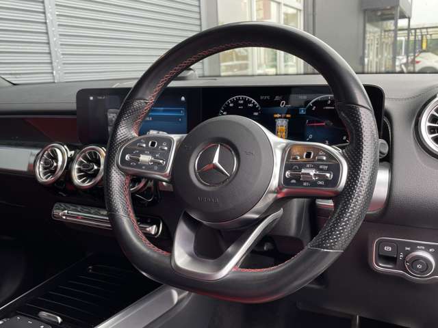 Mercedes-Benz GLB 8