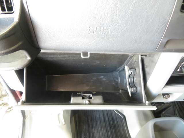Nissan NV100 Clipper 11