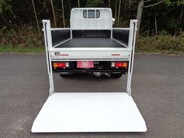 Mitsubishi Fuso Canter 11