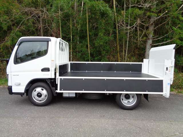 Mitsubishi Fuso Canter 7