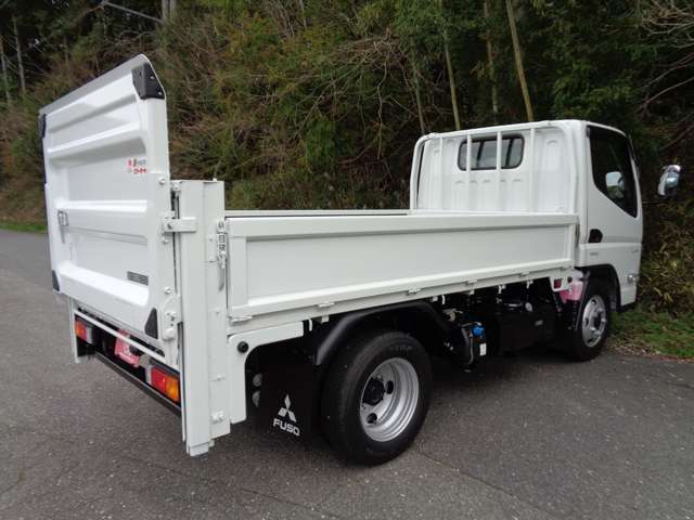 Mitsubishi Fuso Canter 8