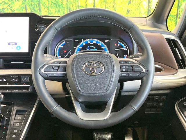 Toyota Noah 11