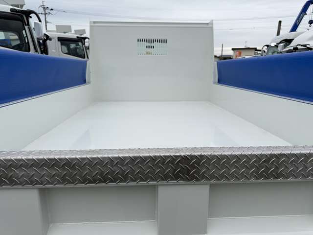 Isuzu Forward Juston 5