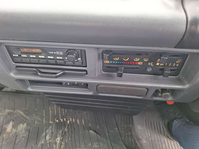 Isuzu Forward Juston 10