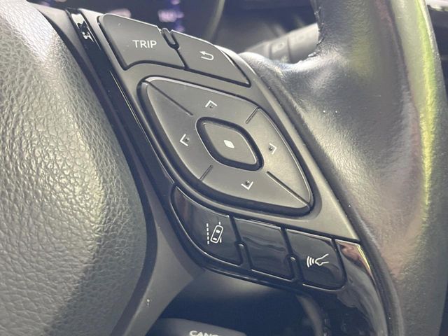 Toyota C-HR 6