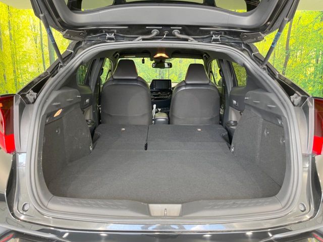 Toyota C-HR 10