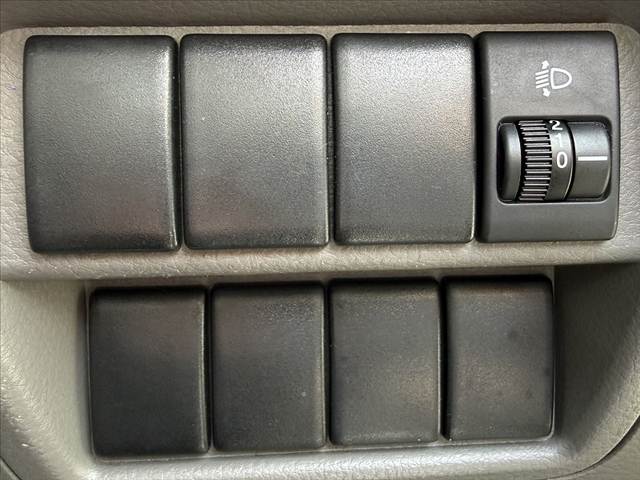 Nissan NV100 Clipper 5