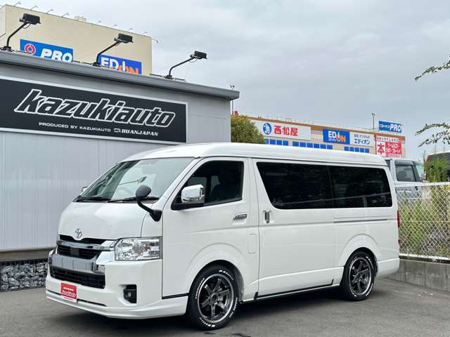 Toyota Hiace 11