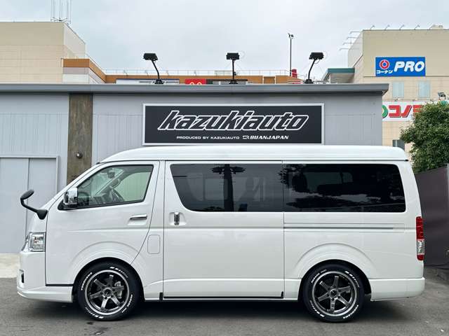Toyota Hiace 10