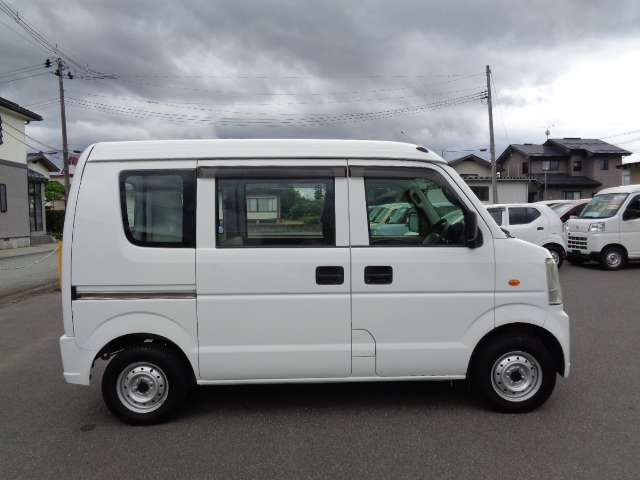 Suzuki Every 4