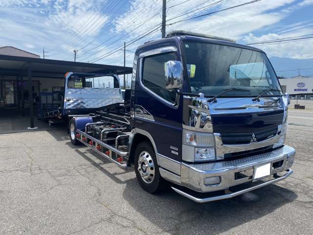 Mitsubishi Fuso Canter 2