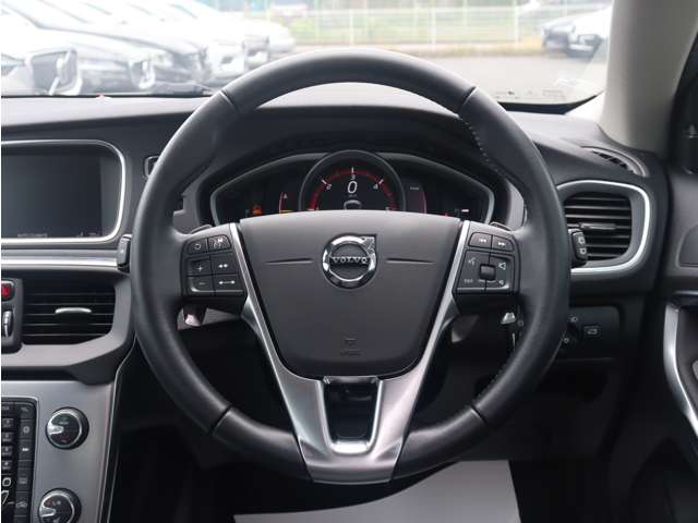 Volvo V40 Cross Country 12