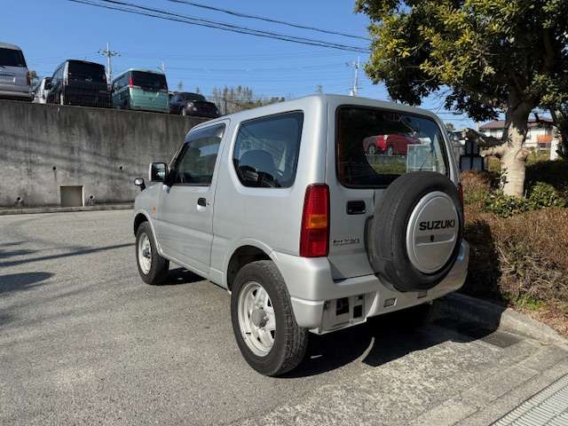 Suzuki Jimny 10