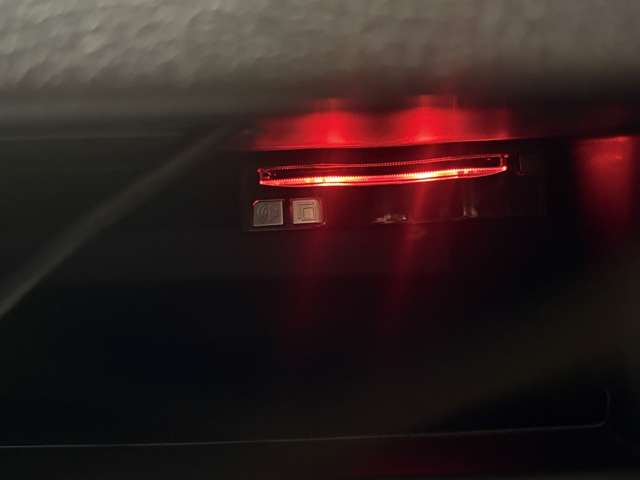 Mitsubishi Outlander PHEV 12