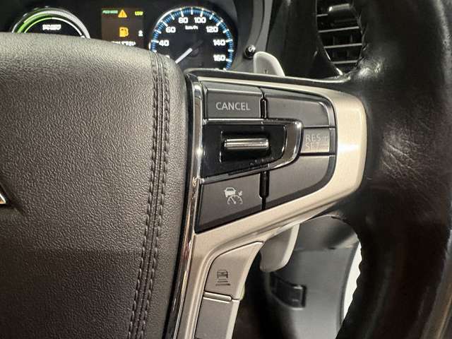 Mitsubishi Outlander PHEV 9