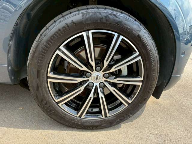Volvo XC60 4