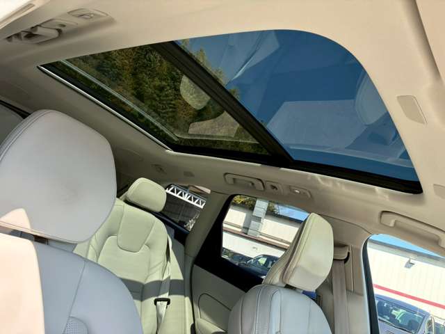 Volvo XC60 8