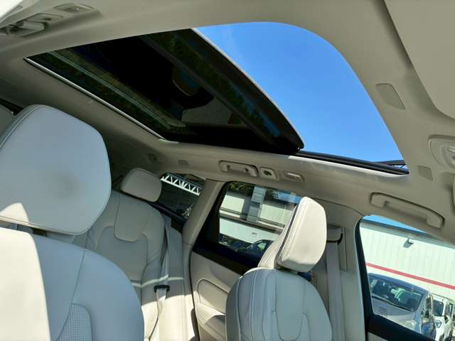 Volvo XC60 9