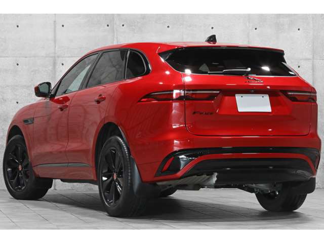 Jaguar F-Pace 9