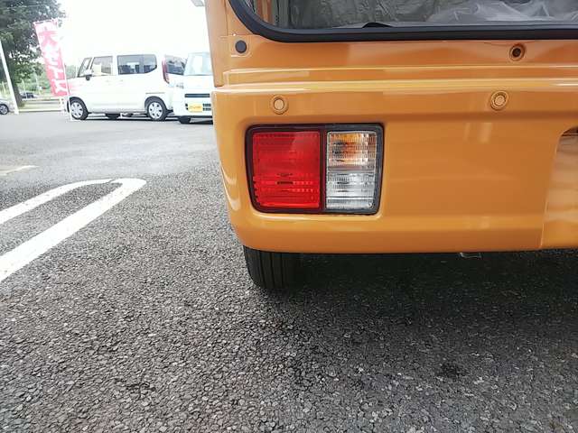 Suzuki Every 12