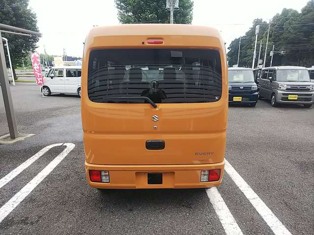 Suzuki Every 6