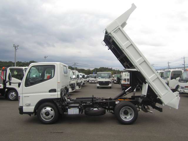 Mitsubishi Fuso Canter 12