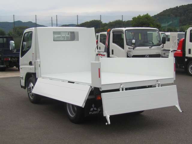 Mitsubishi Fuso Canter 10
