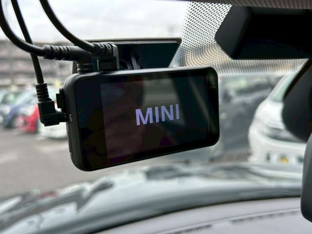 MINI Crossover 5